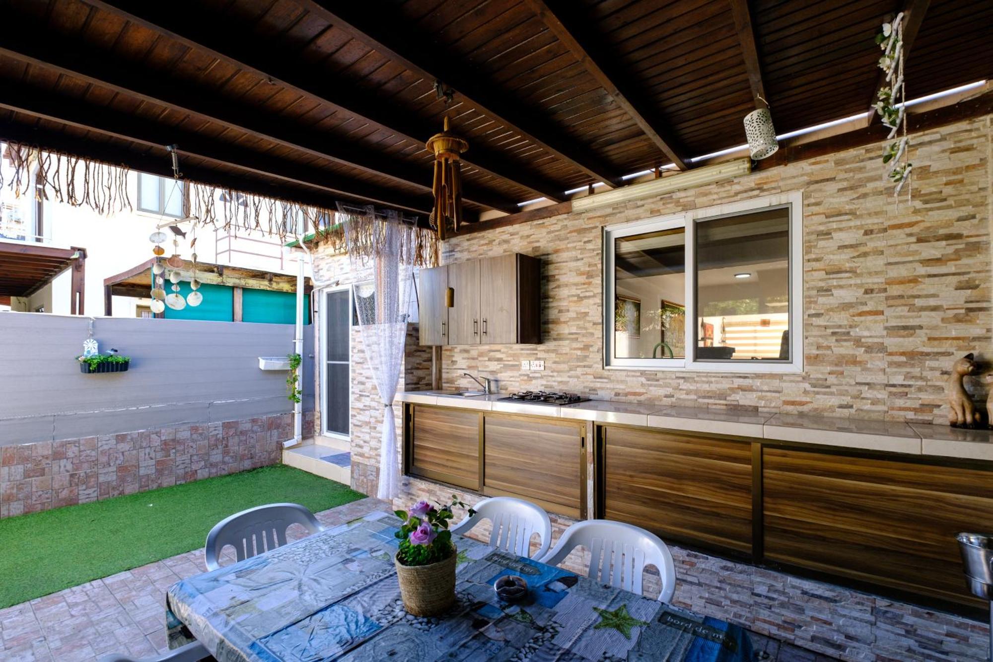 Demetris Apartment Meneou Екстериор снимка