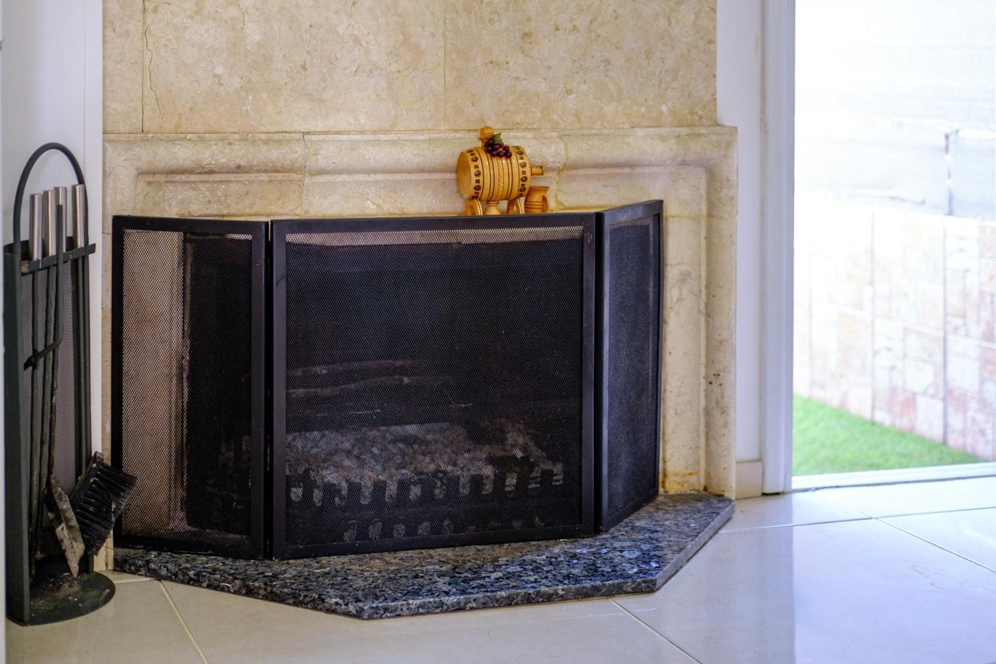 Demetris Apartment Meneou Екстериор снимка
